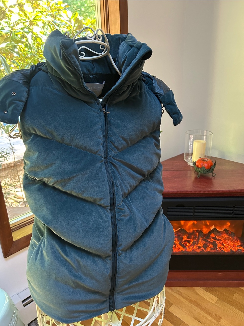 Athleta Teal Quilted Hooded Puffer Vest - Plush Insulated Sleeveless